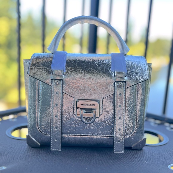 MICHAEL Michael Kors Handbags - Michael Kors Manhattan Satchel NWT